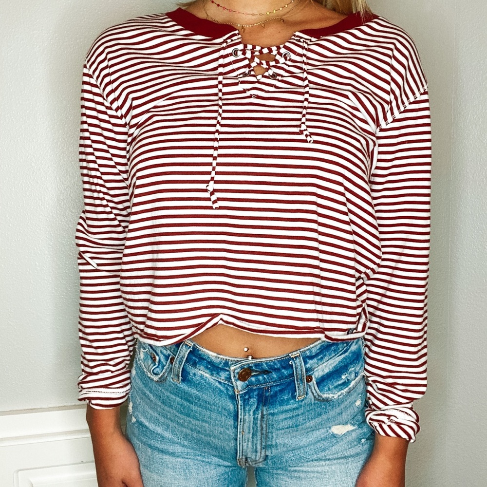 xs hollister top